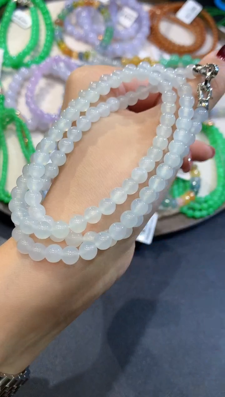 未镶嵌手串翡翠CHG多样性发其一