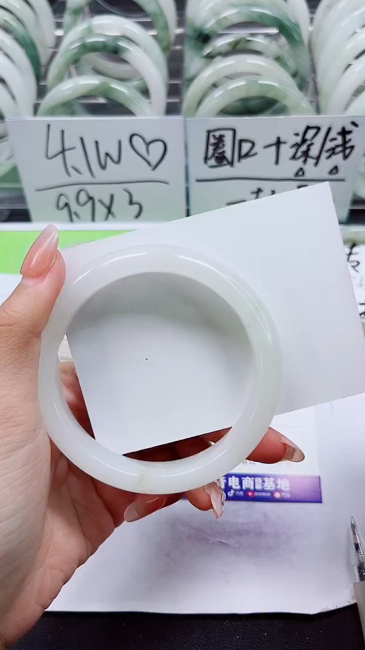 【闪购商品】石英质玉手镯合金A313-61/62