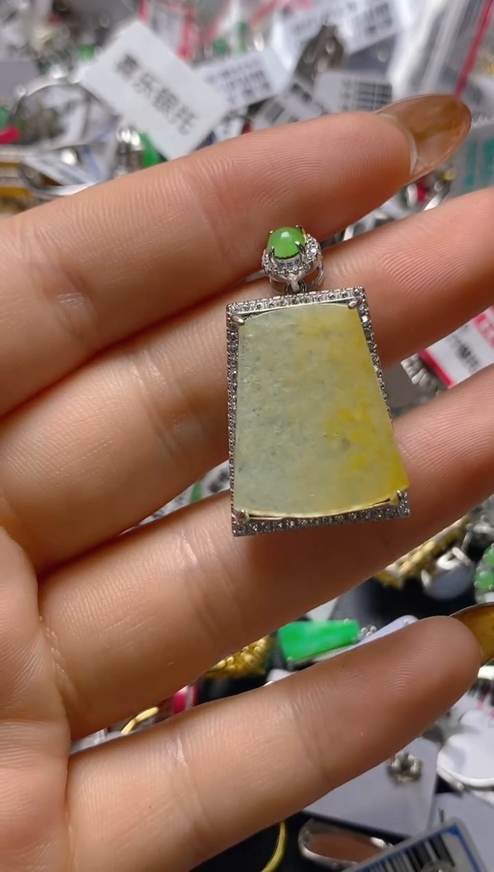 银S925镶嵌戒指翡翠百内无证书