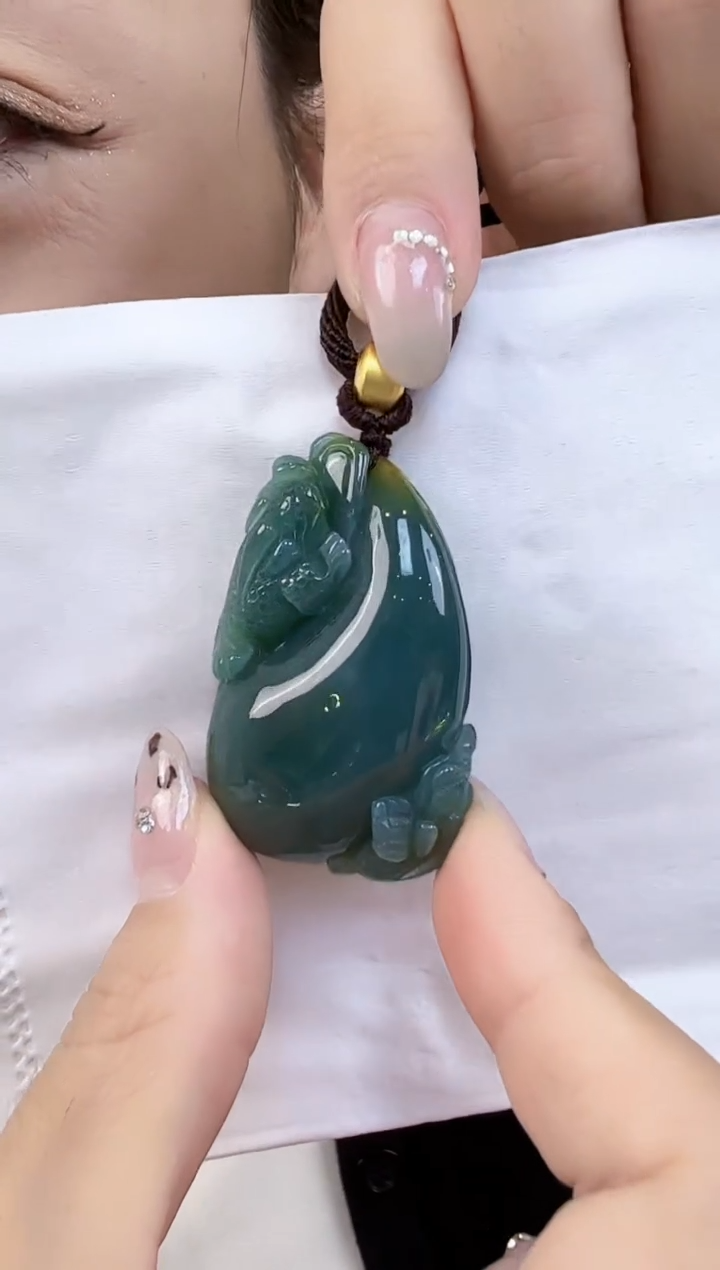 吊坠(不含链)未镶嵌翡翠金蝉福瓜吊坠（送绳）