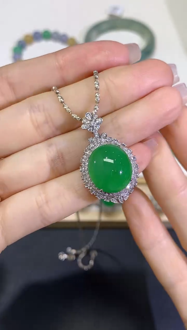 【闪购商品】翡翠颈饰18K金镶嵌团购22