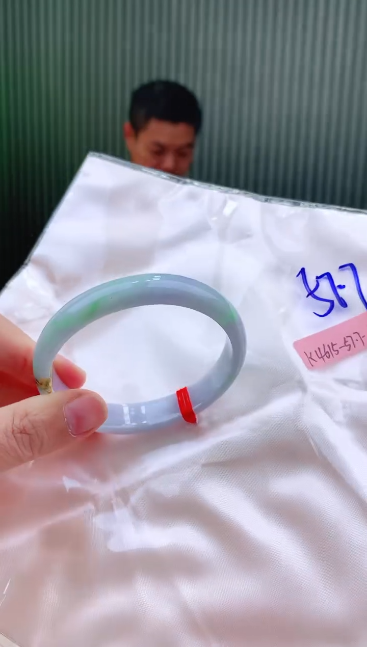 未镶嵌手镯翡翠55