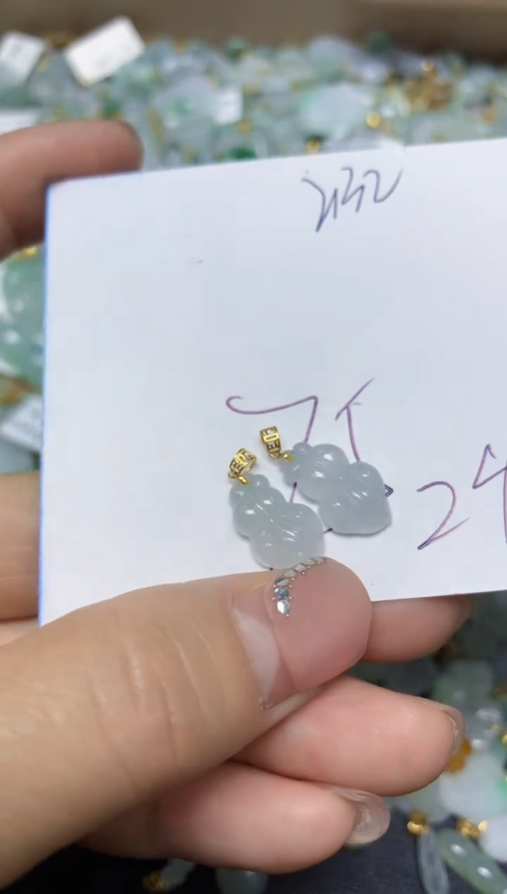 【闪购商品】翡翠挂件18K金镶嵌 天然翡翠A货