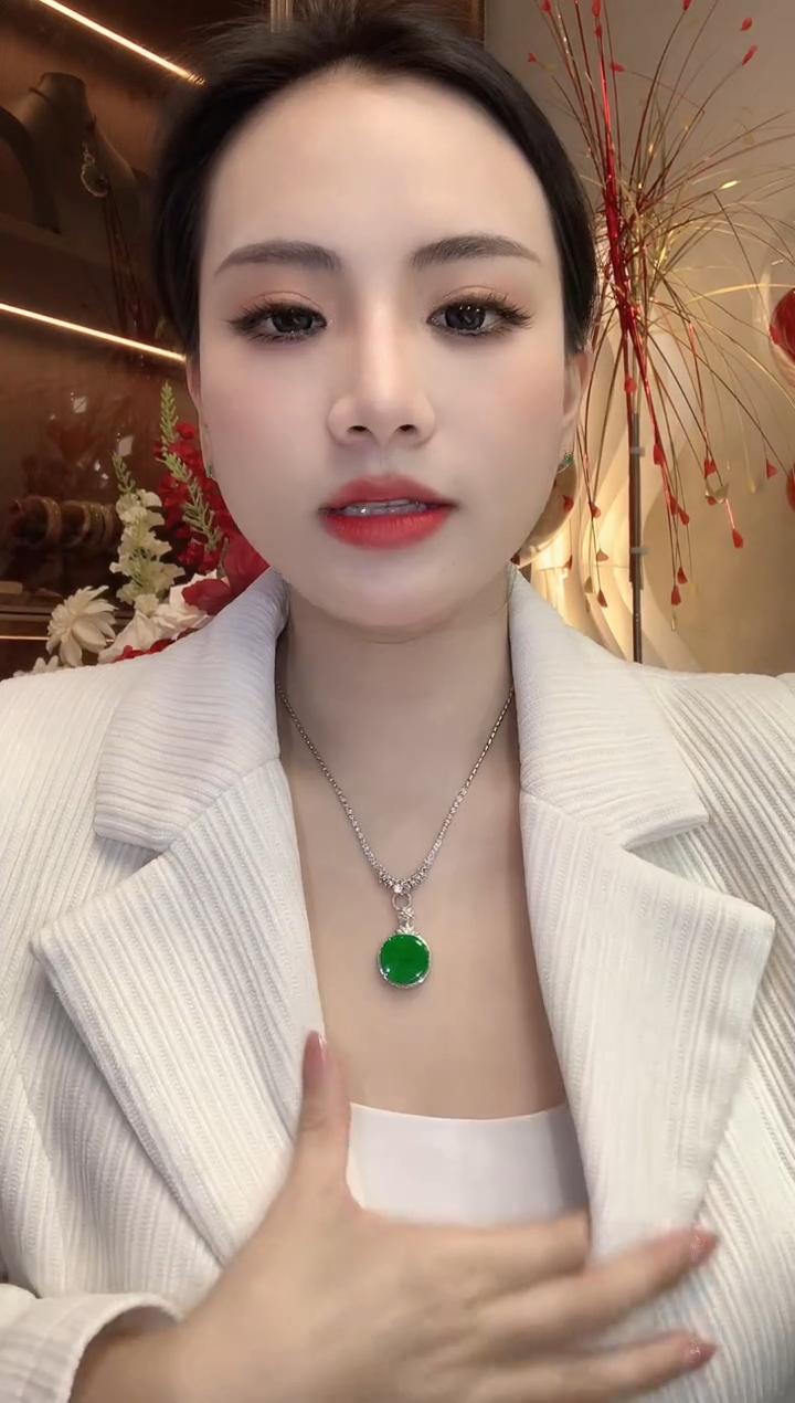 【闪购商品】翡翠吊坠(不含链)18K金镶嵌A20 多样性发货一件