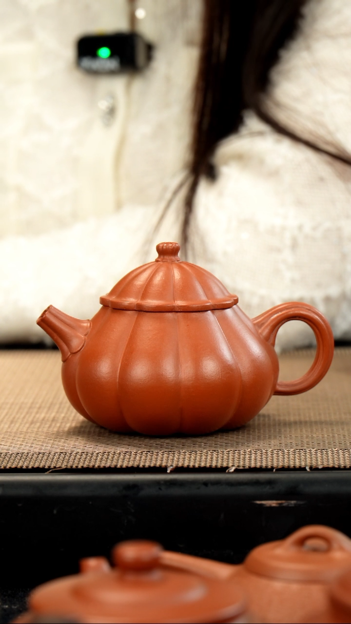 【闪购商品】紫砂茶壶朱泥筋纹文旦150小