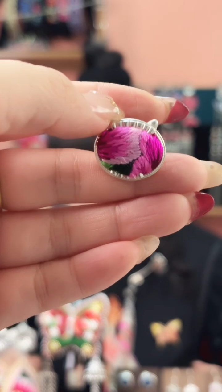 织绣艺枝独绣手工饰品123