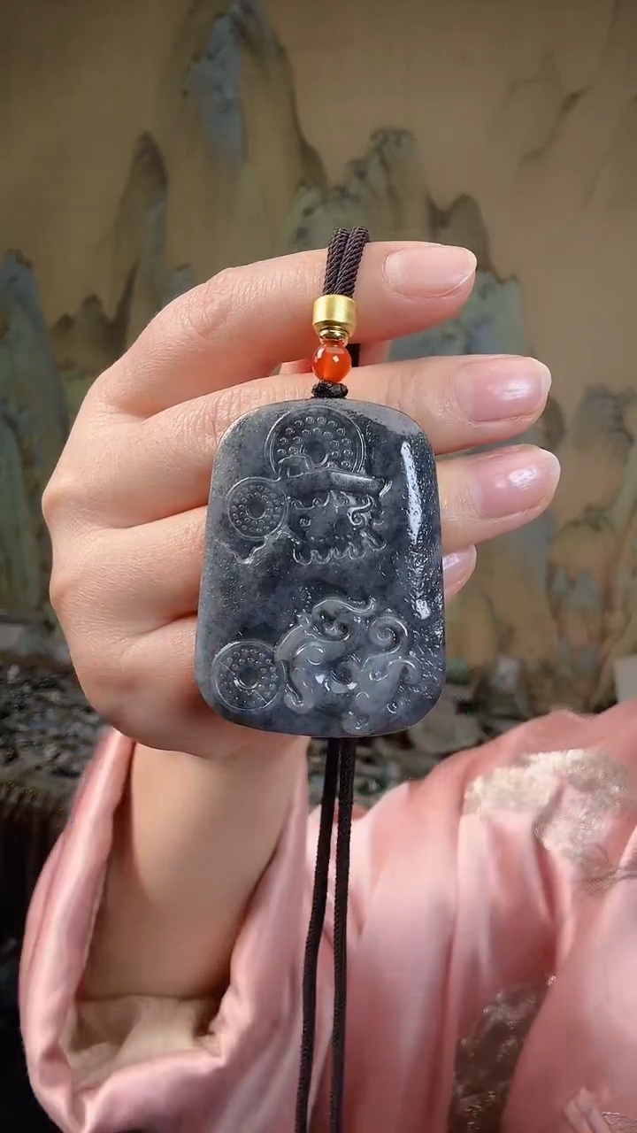 颈饰未镶嵌和田玉.