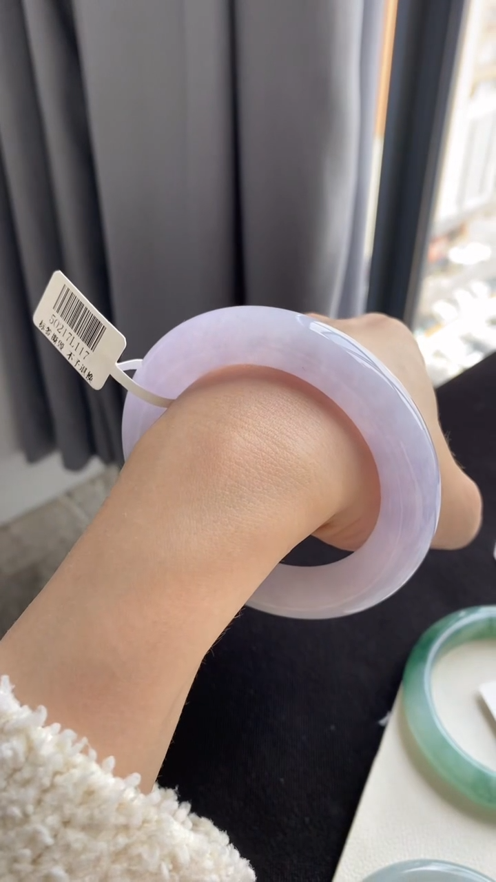 【闪购商品】翡翠手镯未镶嵌58圈胖春彩~不退不换