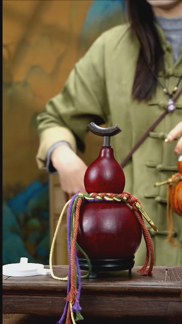 YC003简约大漆款天然酒葫芦（一物一拍）