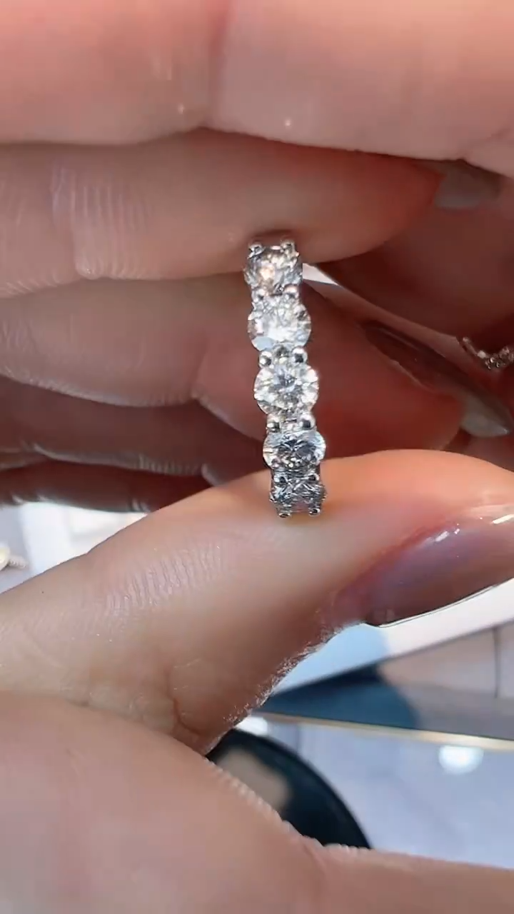 【闪购商品】钻石戒指/指环18K金镶嵌戒指