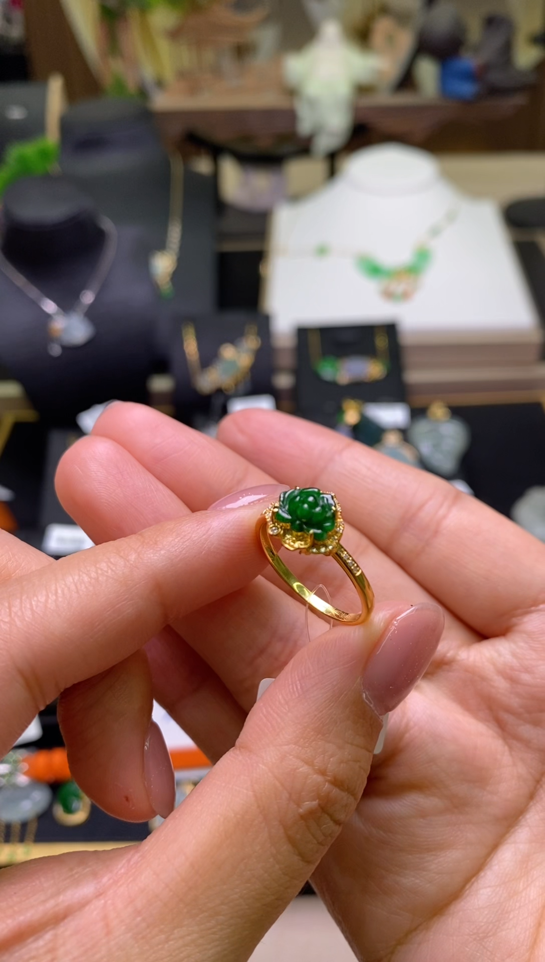 【闪购商品】翡翠颈饰18K金镶嵌净货16127