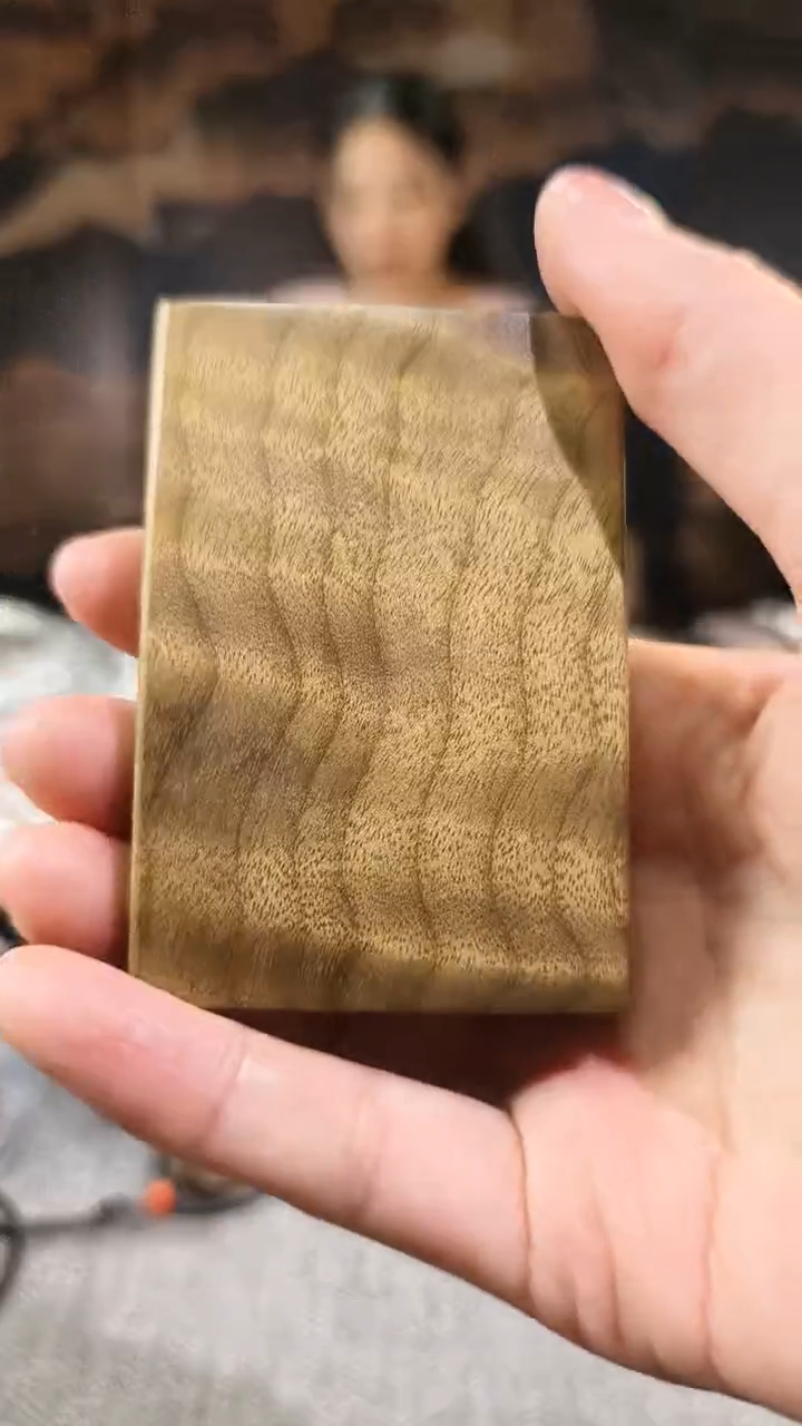 【闪购商品】金丝楠无事牌手把件