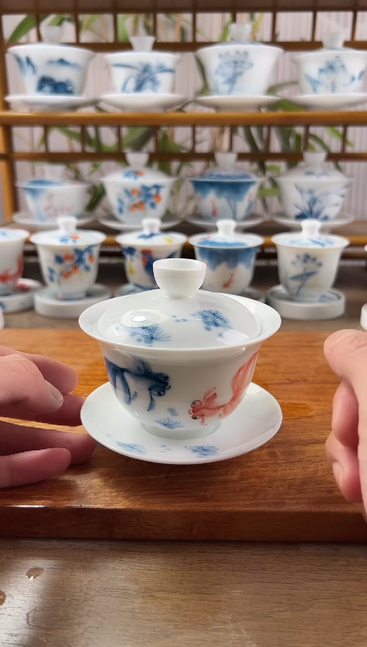 微瑕红蓝锦鲤150ml三才盖碗