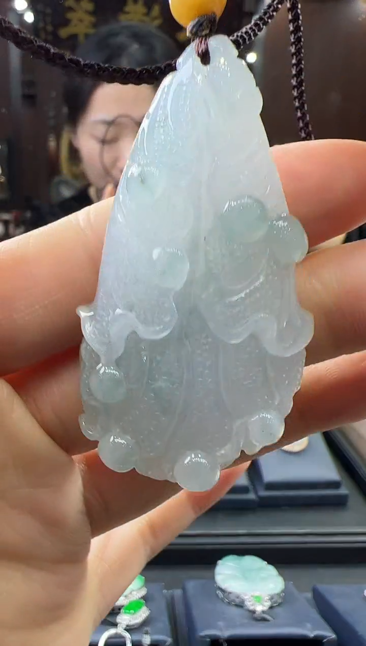 【闪购商品】翡翠挂件未镶嵌白菜