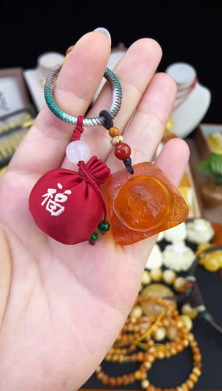 琥珀未镶嵌珠宝奇石柒月