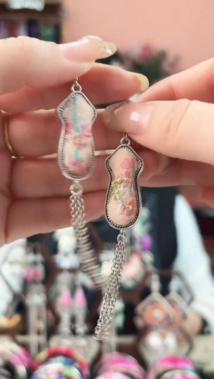 艺枝独绣手工饰品162