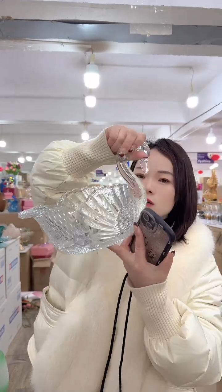 【闪购商品】无铅玻璃甄选花器-j-早39