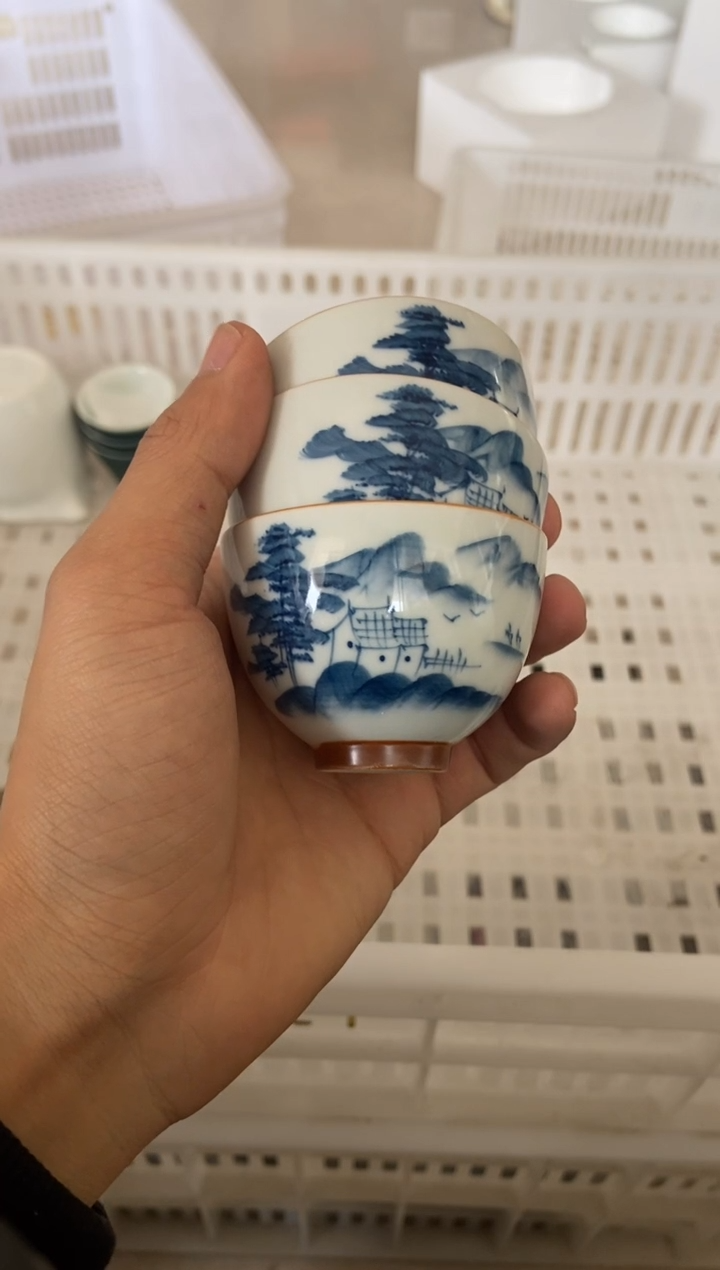 杯子瓷无运费险有瑕疵的摄影的产品有使用过的痕迹有点脏介意勿拍