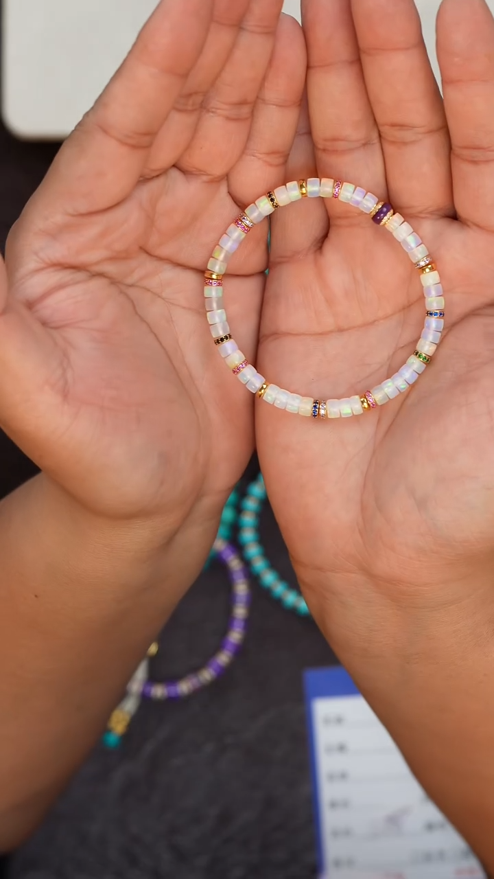 【闪购商品】欧泊手串未镶嵌欧泊手串