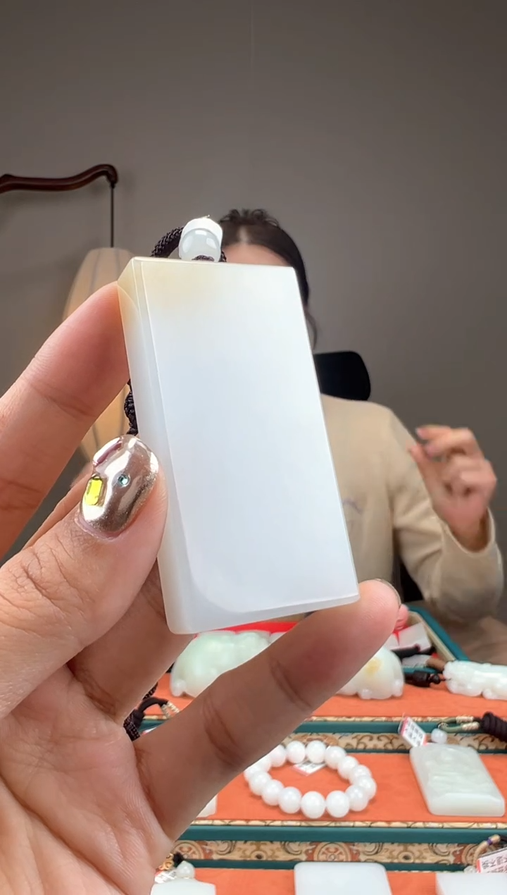 【闪购商品】和田玉颈饰未镶嵌1