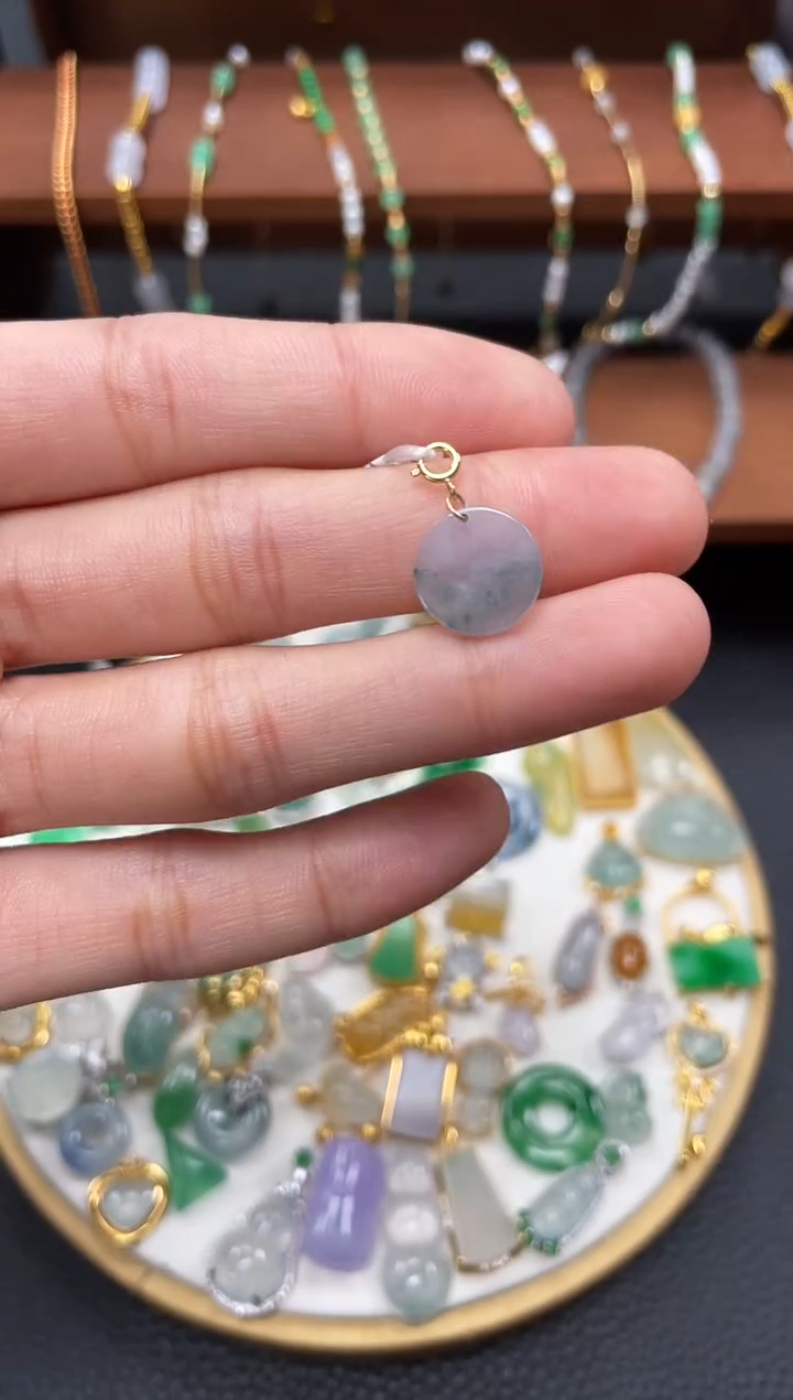 【闪购商品】翡翠吊坠(不含链)18K金镶嵌一个 JK638