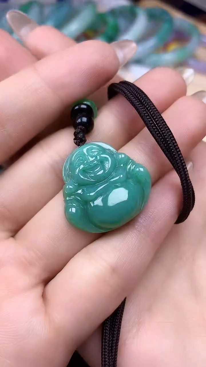 【闪购商品】翡翠颈饰未镶嵌颈饰