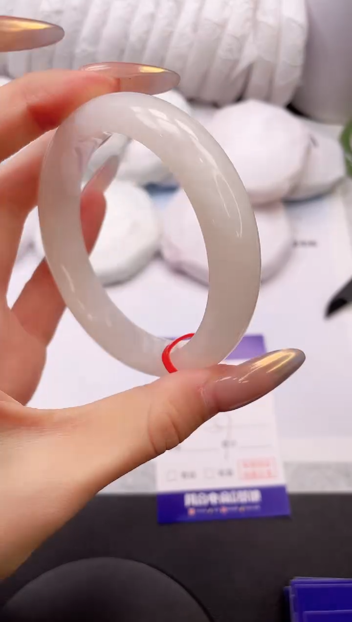 【闪购商品】和田玉手镯未镶嵌8K465-56