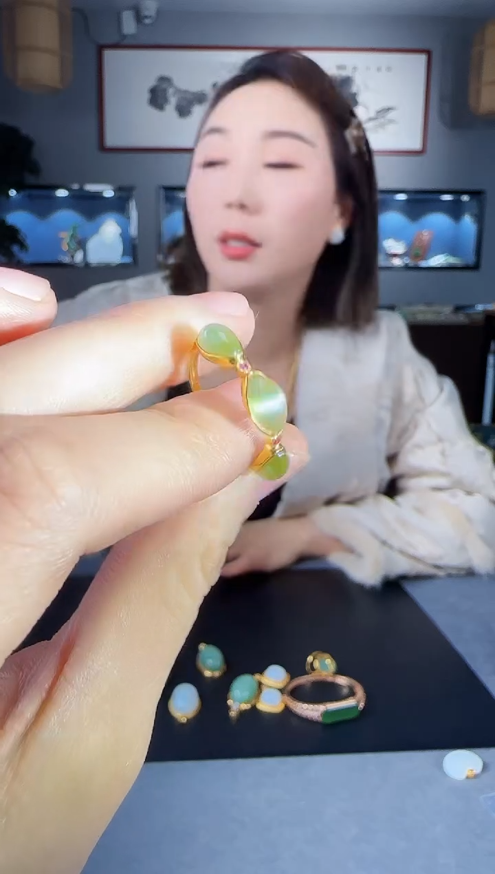 【闪购商品】和田玉戒指18K金镶嵌1