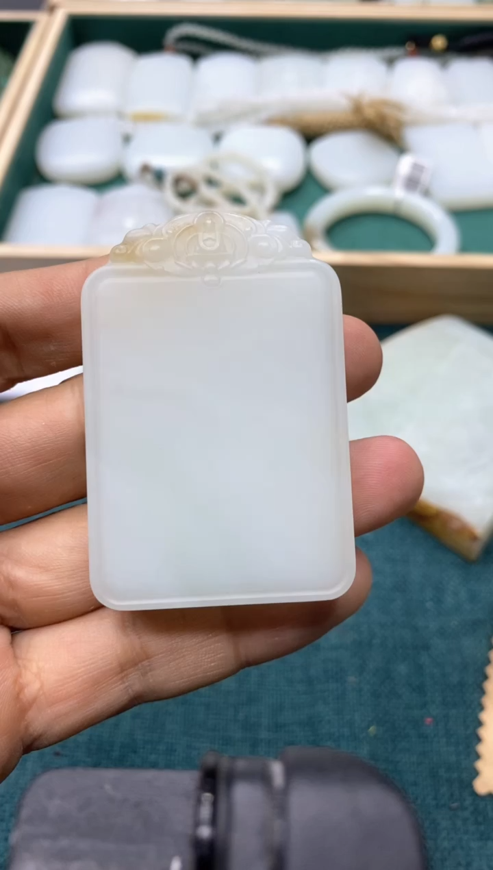 【闪购商品】和田玉吊坠未镶嵌吊坠