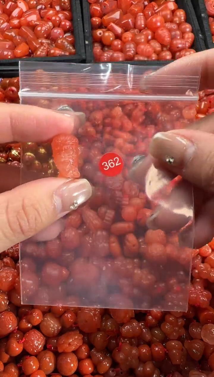 【闪购商品】南红玛瑙颈饰未镶嵌1