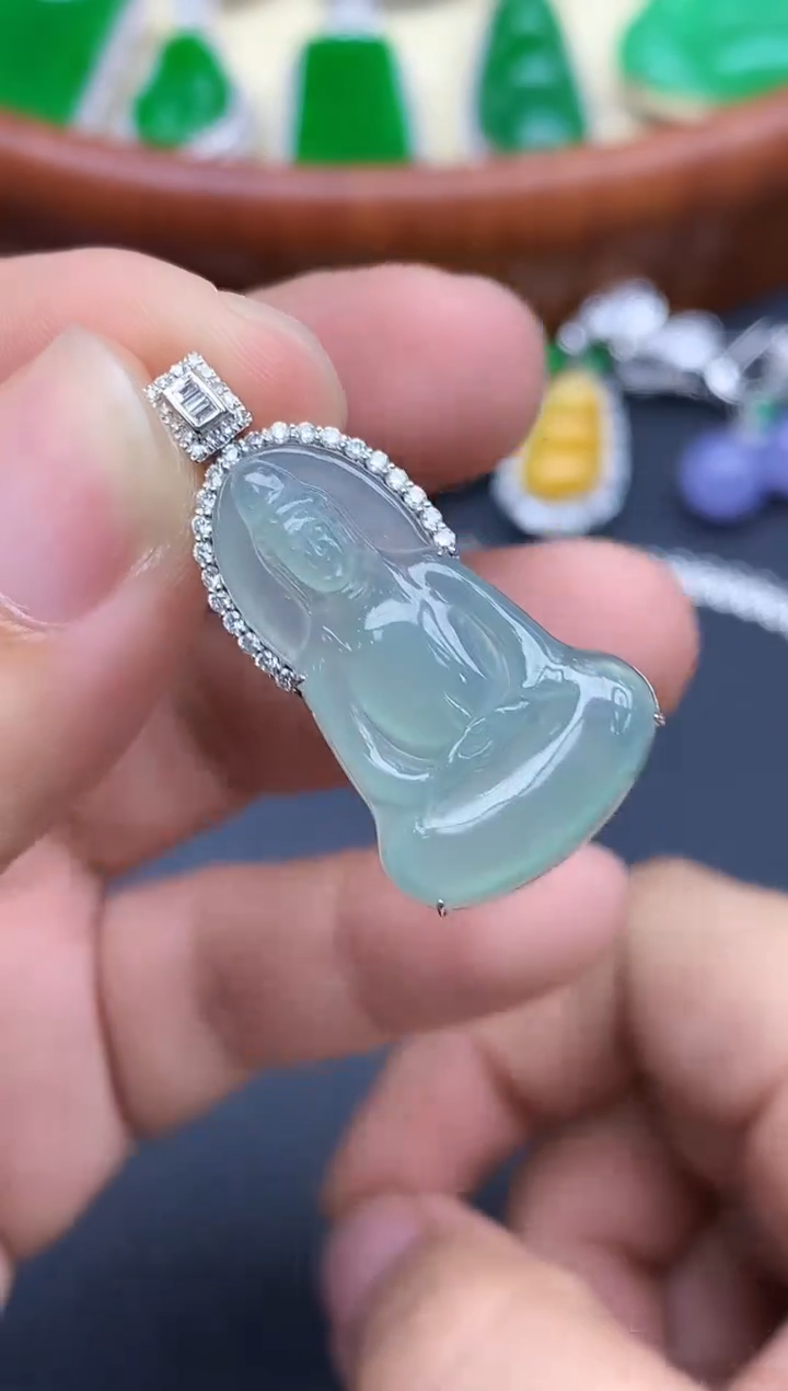 颈饰18K金镶嵌翡翠440-中国好珍宝