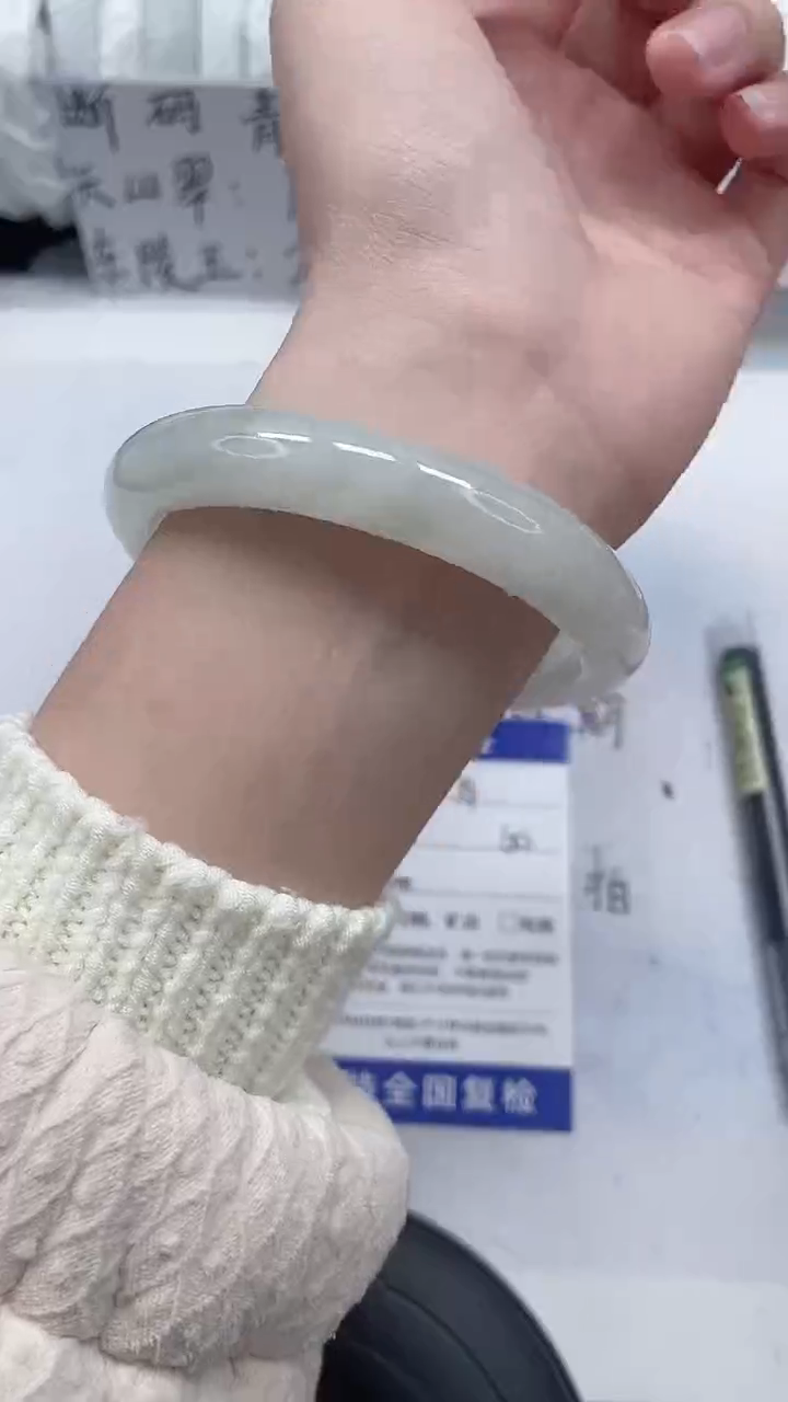 未镶嵌手镯石英质玉159-60/61