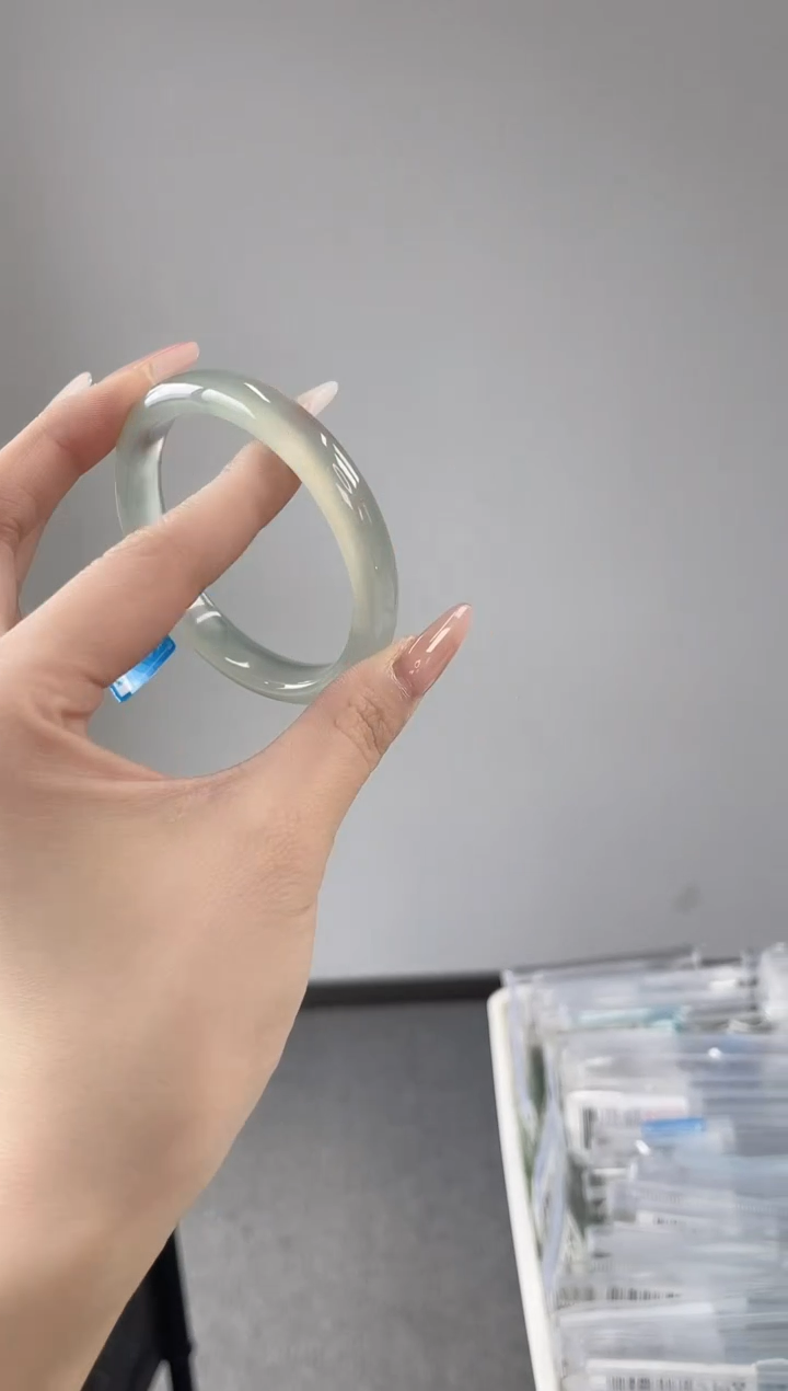 【闪购商品】玛瑙/玉髓手镯未镶嵌57-58圈