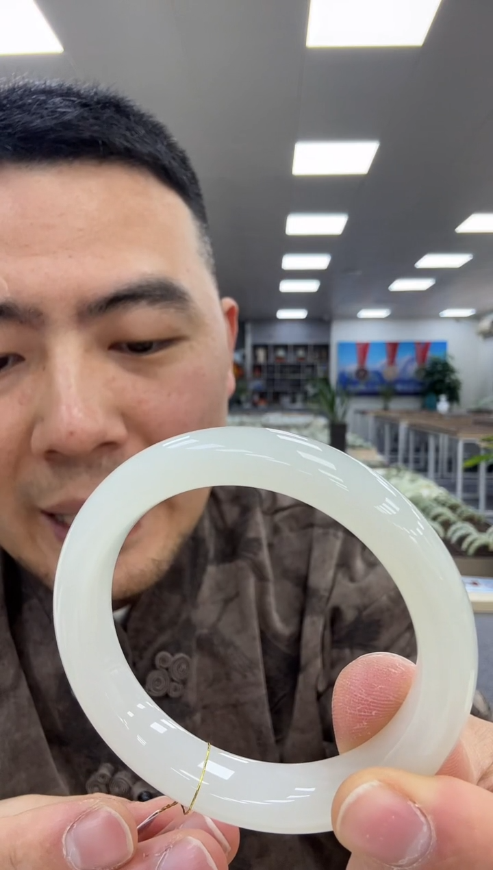 【闪购商品】和田玉手镯未镶嵌58.5  476