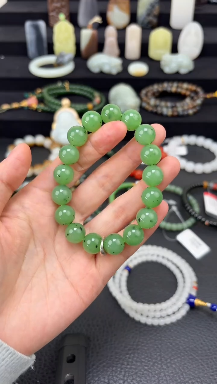 未镶嵌和田玉挂件12mm碧玉圆珠手串