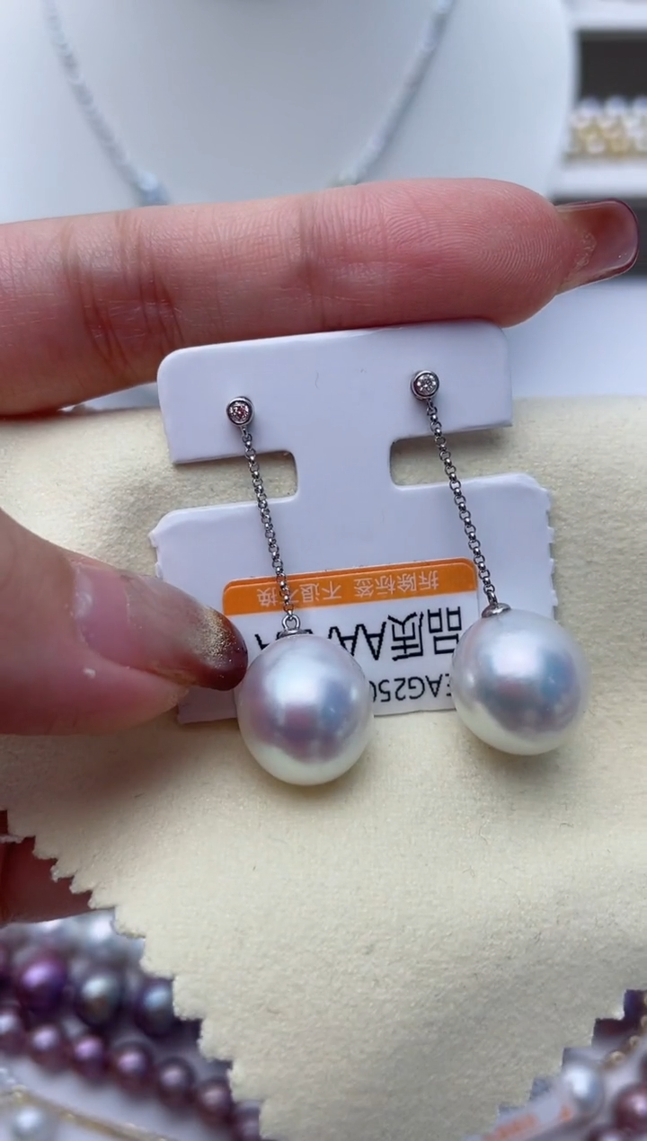 【闪购商品】海水珍珠耳饰18K金镶嵌W39