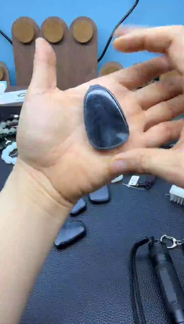 颈饰未镶嵌和田玉西**人55