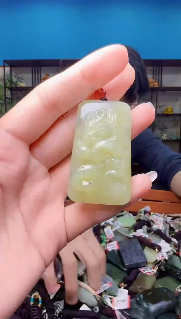 颈饰未镶嵌和田玉1