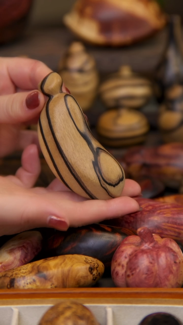 【闪购商品】木黑白檀苍月乌木香蕉