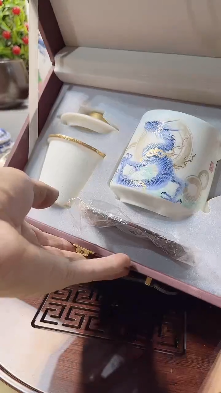 瓷片德艺茶器直播间@@曾 龙行天下