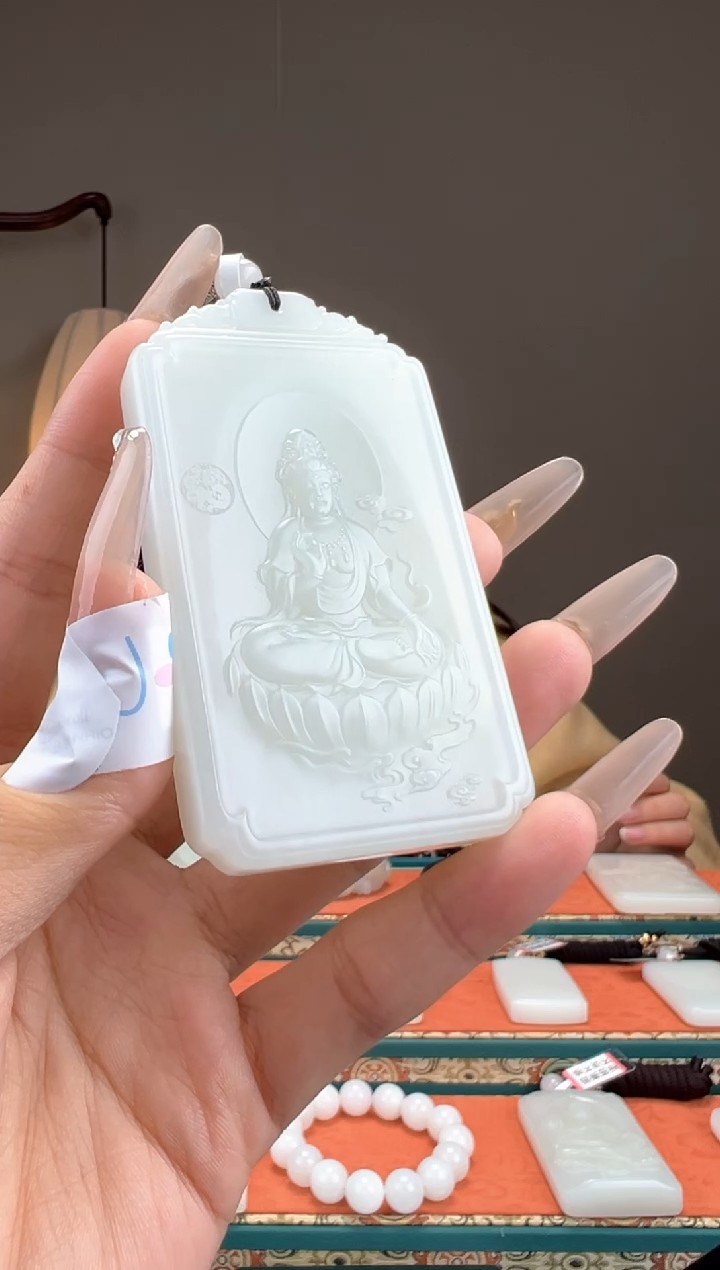 【闪购商品】和田玉颈饰未镶嵌1