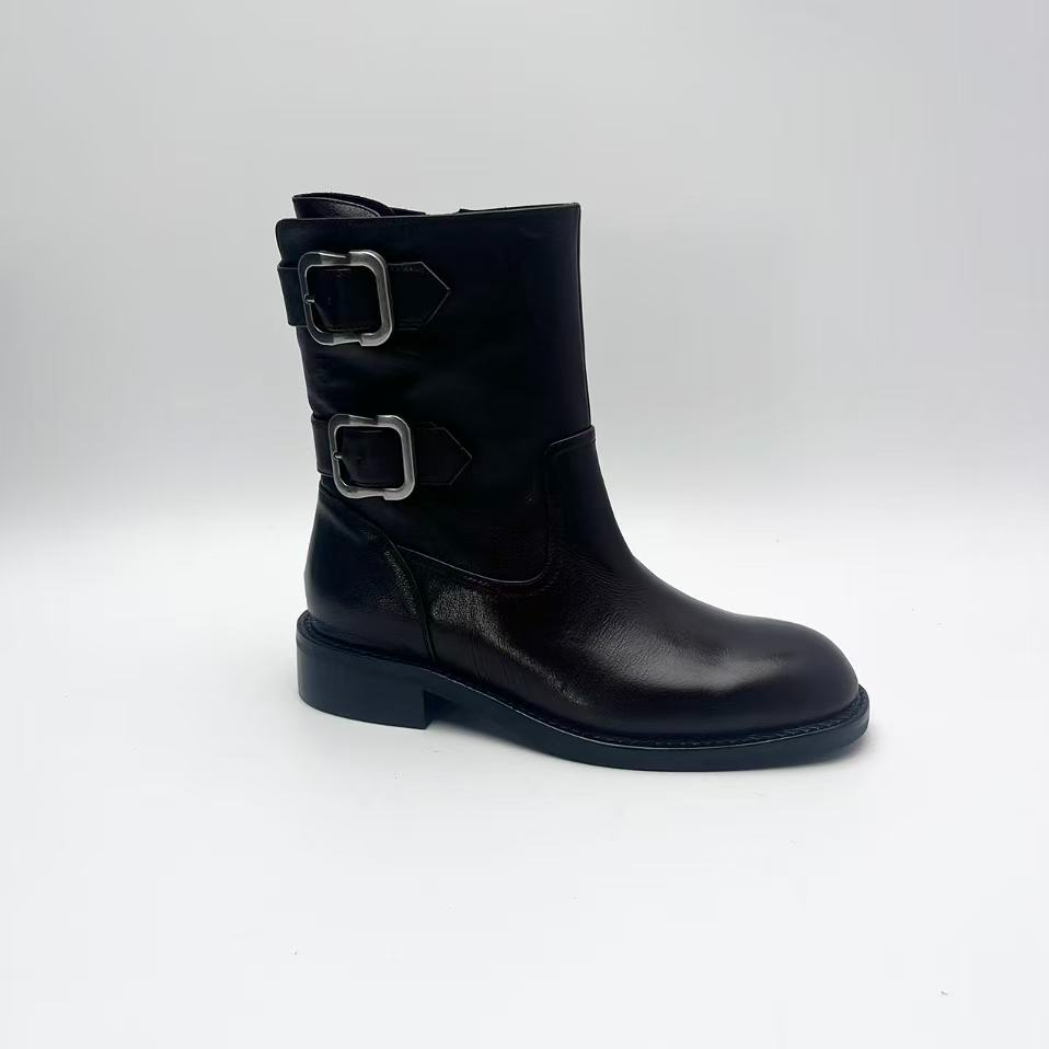 欧美风马丁靴秋冬圆头低跟黑色真皮女靴