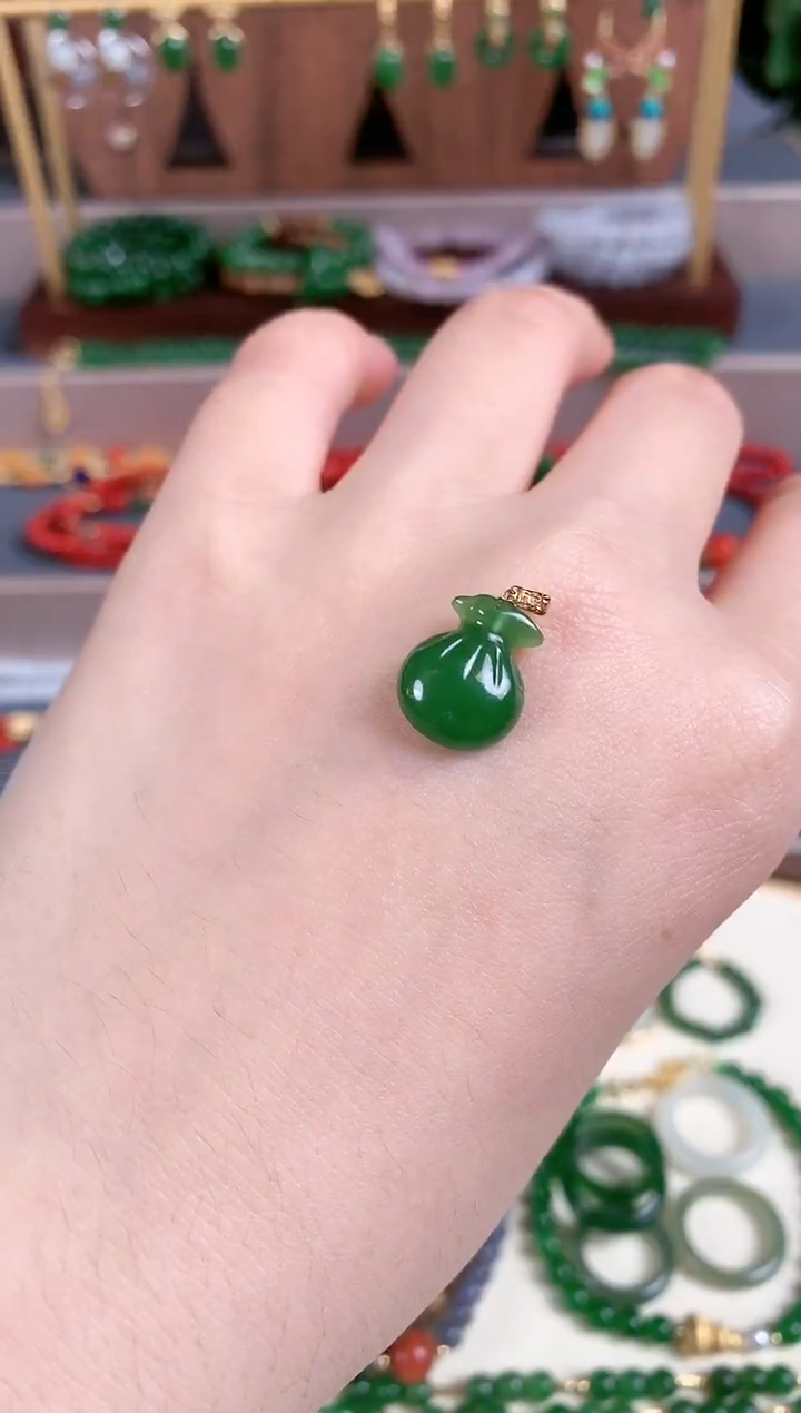 吊坠(不含链)18K金镶嵌和田玉1