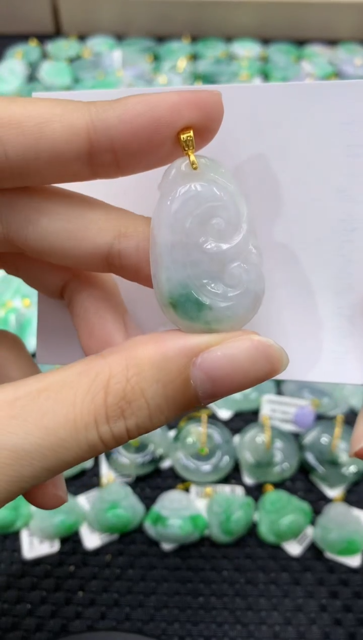 颈饰未镶嵌翡翠天然缅甸翡翠A货