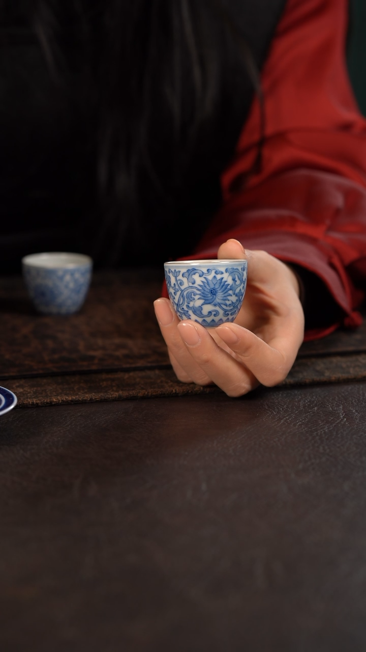 【闪购商品】杯聚澜堂国画点工描银缠枝莲小缸杯