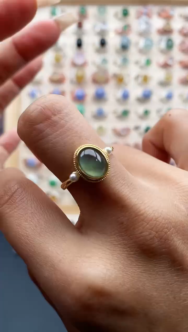 【闪购商品】翡翠戒指银S925镶嵌缅甸天然A货翡翠111    5+