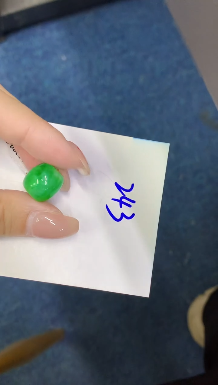 【闪购商品】翡翠未镶嵌颈饰00000000000