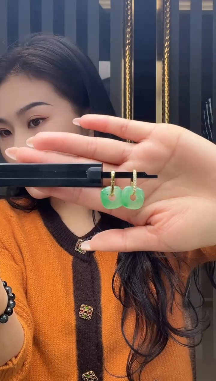 未镶嵌手镯石英质玉3