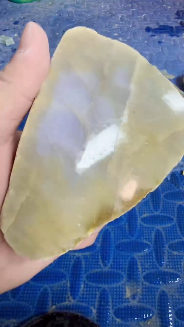 翡翠挂件未镶嵌情*、天然翡翠189