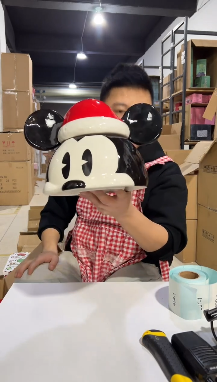 【闪购商品】杯新款大号圣诞原盒米奇头罐